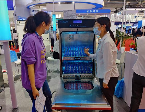 杜伯特洗瓶機是如何幫助實驗室節(jié)省成本的？