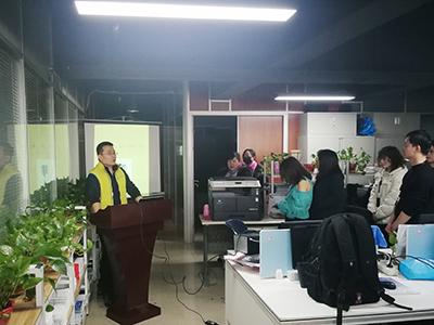 杜伯特洗瓶機(jī)！打造專業(yè)化強(qiáng)隊(duì)，把握清洗領(lǐng)域新機(jī)遇